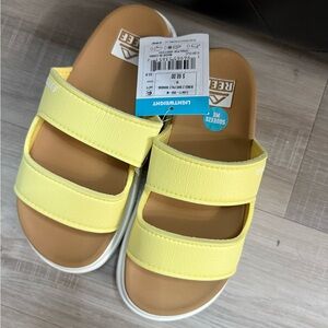 Reef Kids Light Yellow Sandals